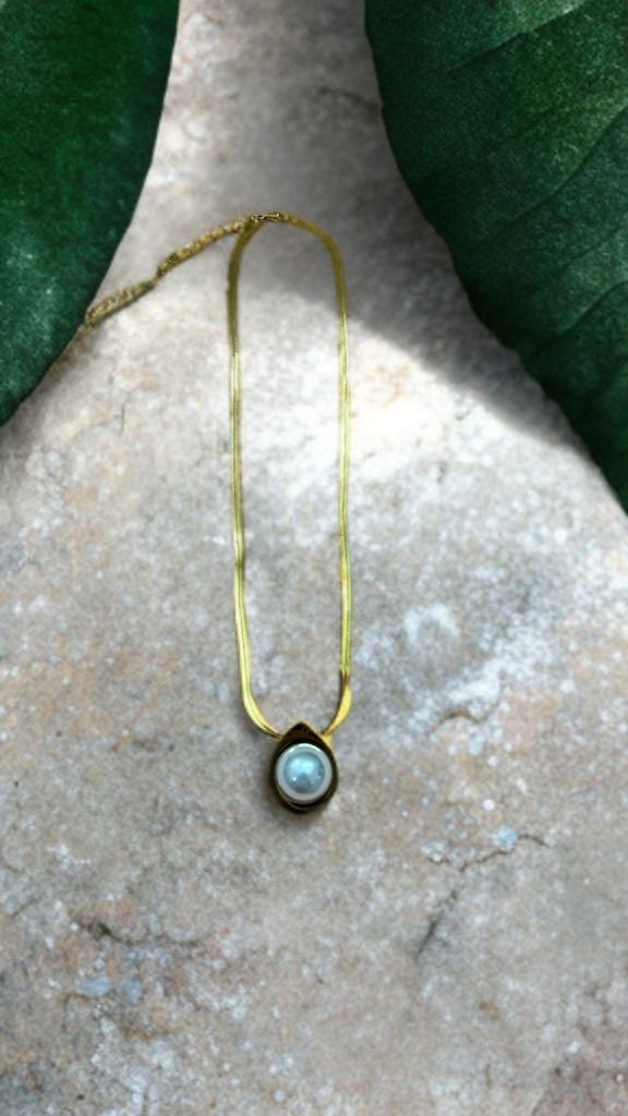 NP Golden Grace Pearl Chain Necklace - Image 2