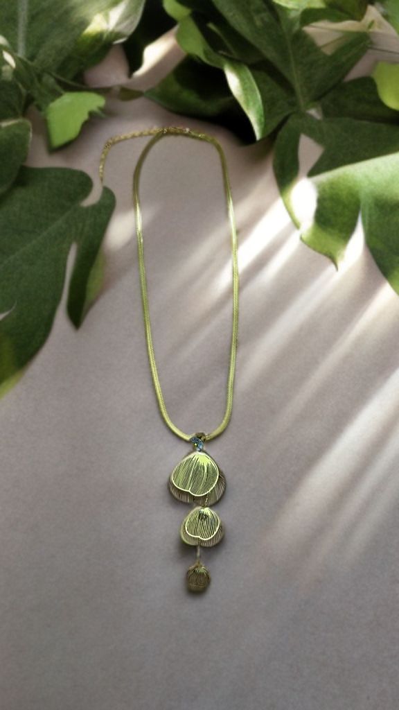 NP Golden Grace Heart Shape Chain Necklace - Image 2